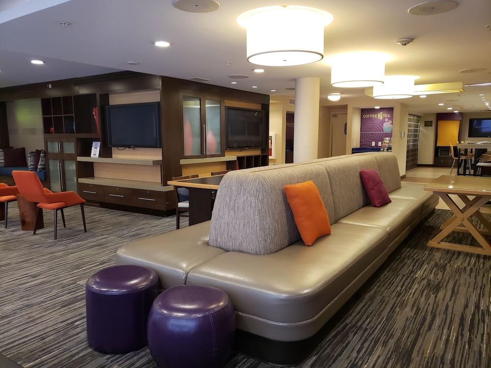 Comfort Inn & Suites Балтимор Екстер'єр фото